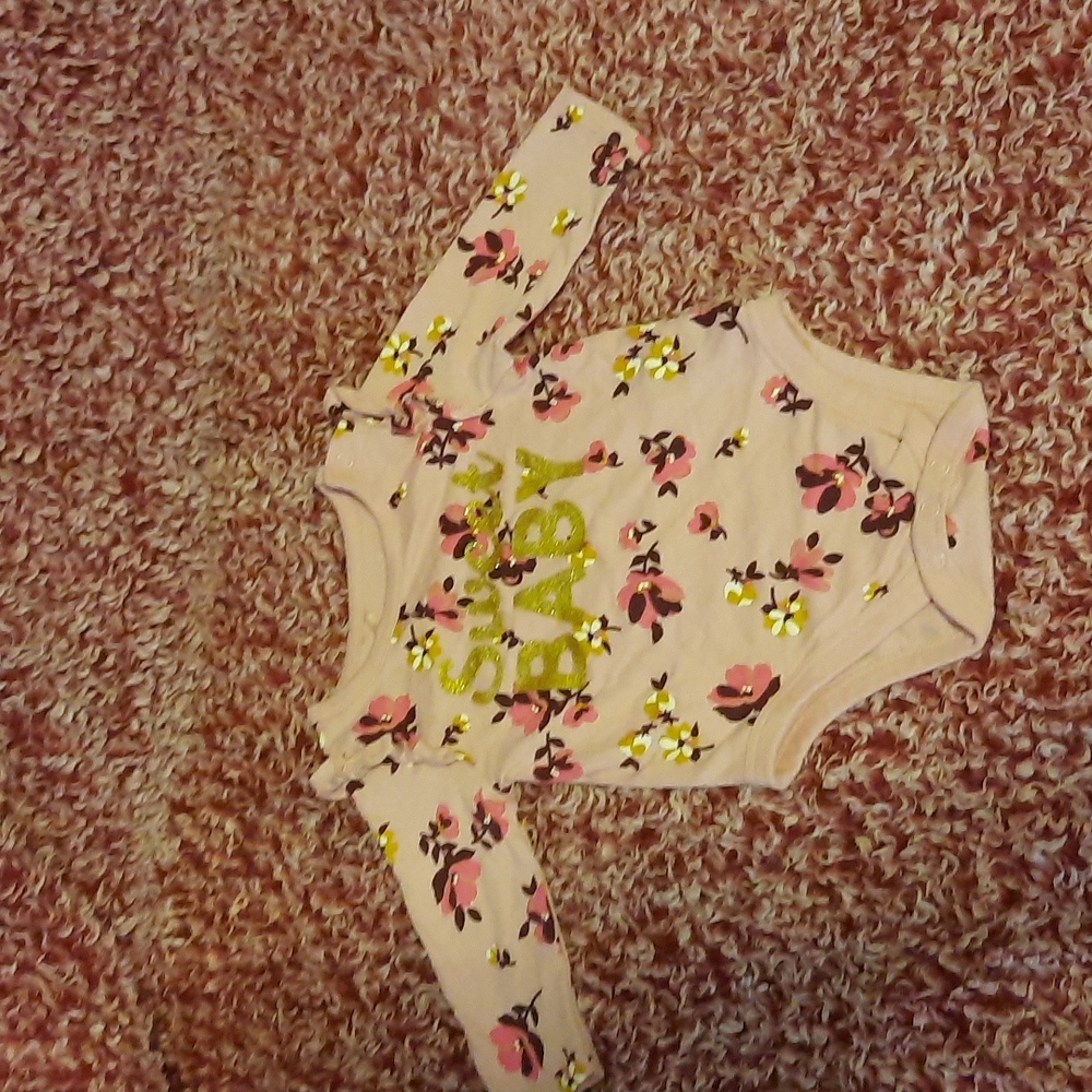 Sweet Baby pink floral Garanimals long sleeved tee with ruffles. Size 0-3 month